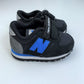 Tênis New Balance (16 BR) NOVO